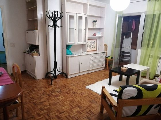 Foto 2 de Pis en venda a Azucaica - Santa María de Benquerencia de 2 habitacions amb terrassa i mobles