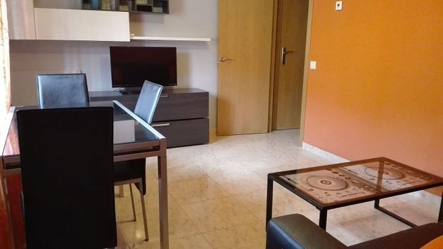 Foto 1 de Alquiler de piso en Antequeruela y Covachuelas de 2 habitaciones con muebles y aire acondicionado