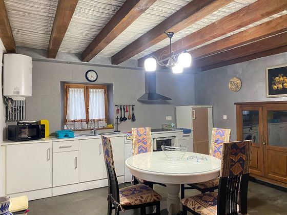 Foto 1 de Casa en venda a Mendaro de 5 habitacions amb garatge i jardí