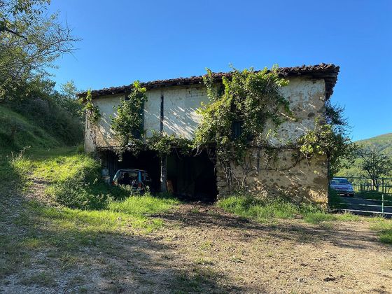 Foto 1 de Casa rural en venda a Elgoibar de 4 habitacions amb jardí