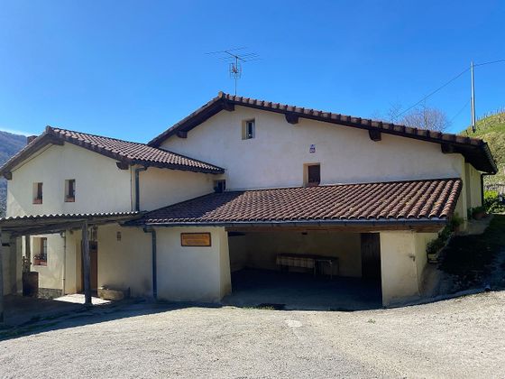 Foto 1 de Casa rural en venda a Elgoibar de 5 habitacions amb terrassa i garatge
