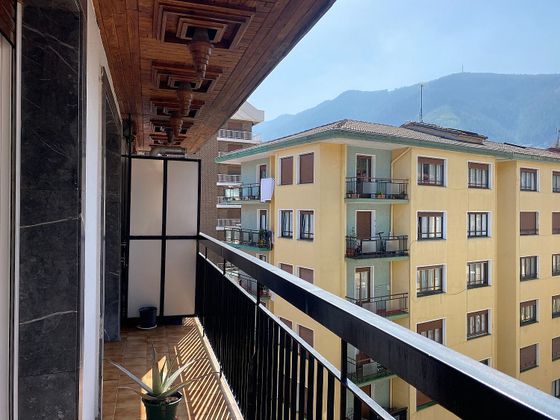 Foto 2 de Pis en venda a Elgoibar de 2 habitacions amb terrassa i balcó