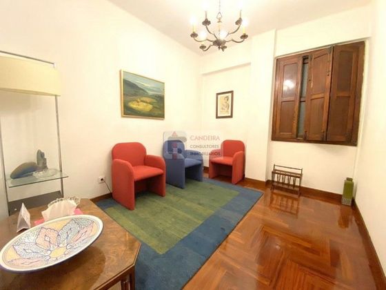 Foto 2 de Pis en venda a Praza España - Casablanca de 3 habitacions amb calefacció i ascensor