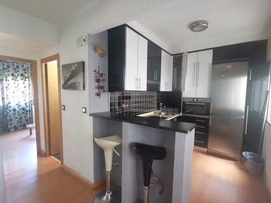 Foto 2 de Piso en venta en Travesía de Vigo - San Xoán de 2 habitaciones con ascensor