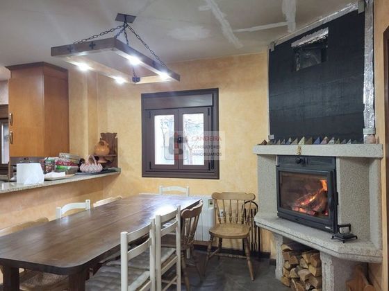Foto 2 de Chalet en venta en Ponteareas de 5 habitaciones con terraza y garaje