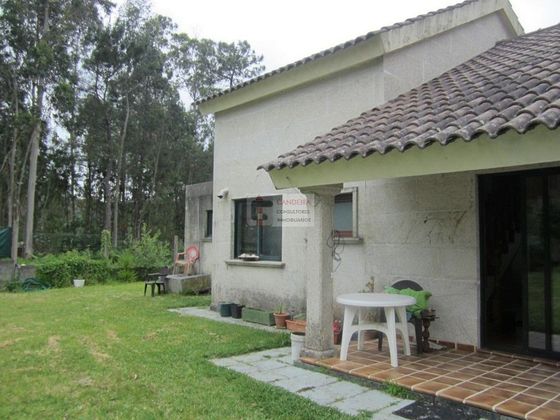 Foto 1 de Xalet en venda a Gondomar de 2 habitacions amb terrassa i garatge