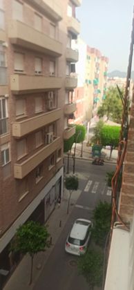Foto 1 de Piso en alquiler en Alcantarilla de 3 habitaciones con muebles y balcón