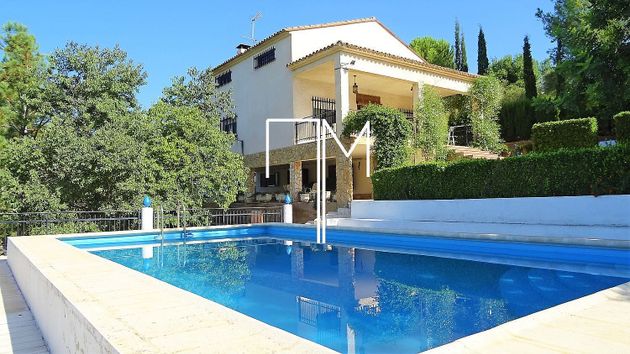 Foto 1 de Xalet en venda a Enguera de 4 habitacions amb terrassa i piscina