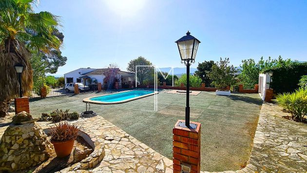 Foto 2 de Venta de chalet en Olleria (l´) de 5 habitaciones con terraza y piscina
