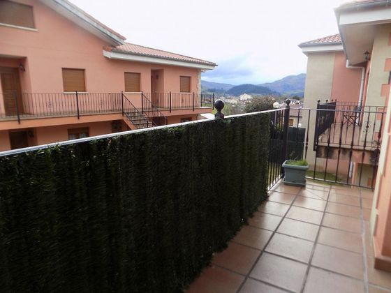 Foto 2 de Piso en venta en barrio Tarriba de 2 habitaciones con terraza y garaje
