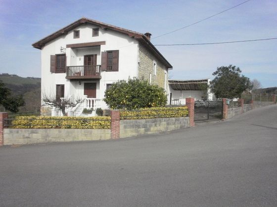 Foto 1 de Xalet en venda a Alfoz de Lloredo de 5 habitacions amb garatge i balcó