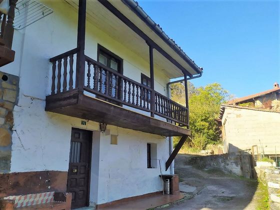 Foto 1 de Casa en venda a barrio Aloños de 3 habitacions amb garatge i balcó