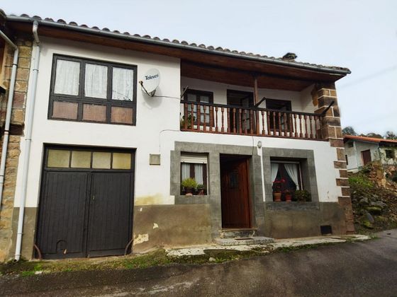 Foto 1 de Casa en venda a barrio Calga de 3 habitacions i 277 m²