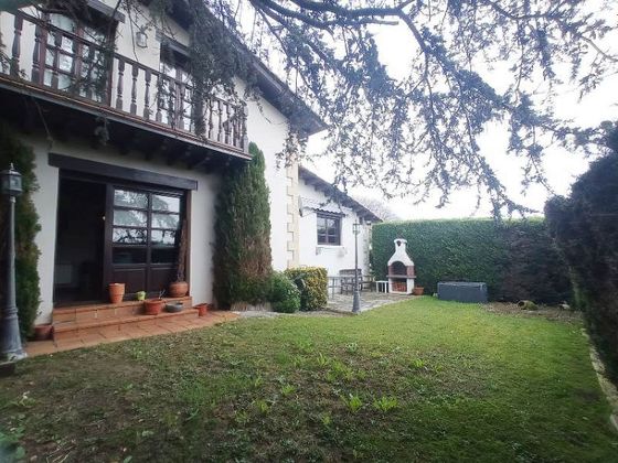 Foto 1 de Casa en venda a Ruiloba de 3 habitacions amb garatge i jardí