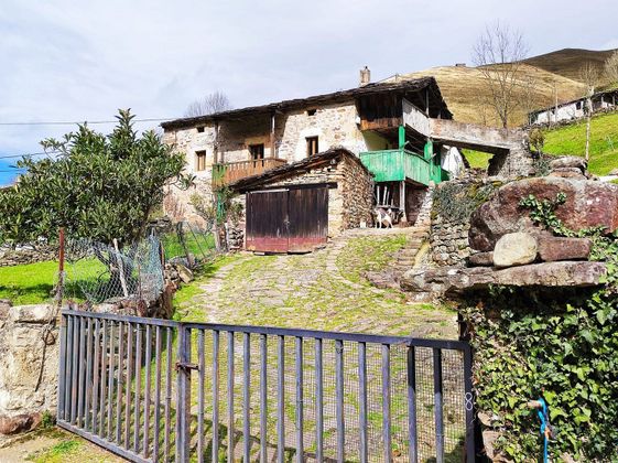 Foto 2 de Casa en venda a Vega de Pas de 3 habitacions amb terrassa i garatge
