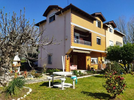 Foto 1 de Casa en venda a calle Virgen del Mar de 6 habitacions amb garatge i jardí