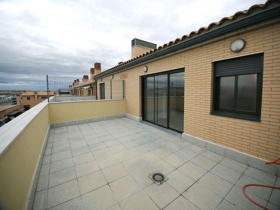 Foto 1 de Àtic en venda a calle Monasterio de Obarra de 2 habitacions amb terrassa i piscina