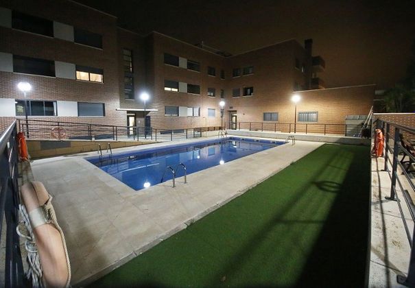 Foto 2 de Venta de piso en calle Santa Isabel de Aragón de 3 habitaciones con terraza y piscina