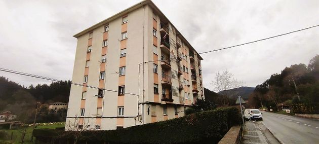 Foto 1 de Venta de piso en Gordexola de 3 habitaciones con balcón y ascensor