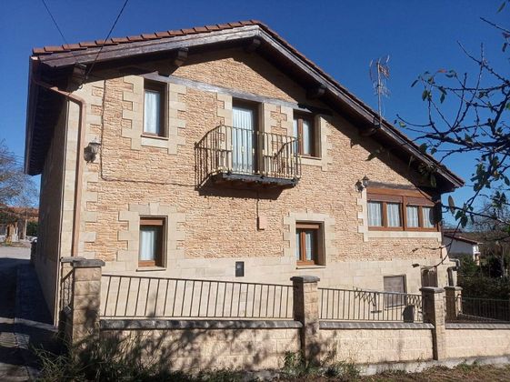 Foto 2 de Xalet en venda a Valle de Mena de 10 habitacions amb terrassa i garatge