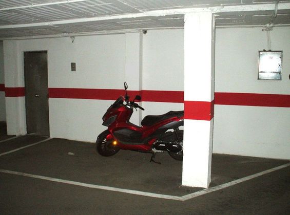 Foto 1 de Garaje en alquiler en Universidad de 10 m²