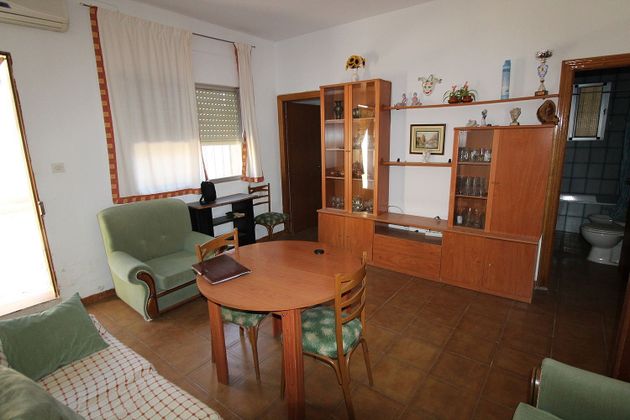 Foto 1 de Casa adossada en venda a Picón de 4 habitacions i 240 m²
