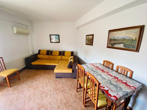 Foto 2 de Pis en lloguer a Centro - El Pilar de 3 habitacions amb terrassa i mobles