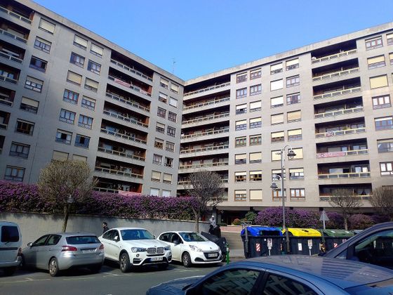 Foto 1 de Piso en venta en San Pedro de Deusto-La Ribera de 4 habitaciones con terraza y garaje