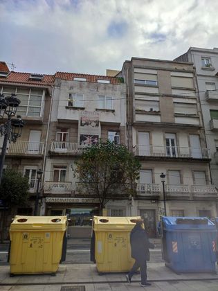 Foto 1 de Edifici en venda a O Berbés - Peniche amb ascensor