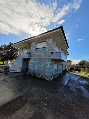 Foto 2 de Xalet en venda a Matamá - Beade - Bembrive - Valádares - Zamáns de 6 habitacions amb terrassa i garatge