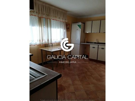Foto 2 de Pis en venda a Castrelos - Sardoma de 2 habitacions amb ascensor