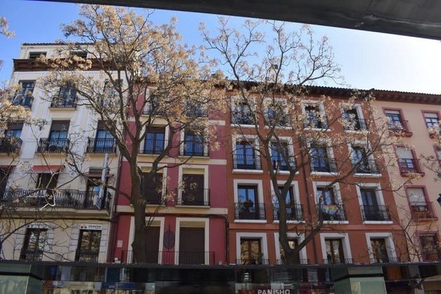 Foto 2 de Alquiler de piso en avenida De César Augusto de 2 habitaciones con balcón y calefacción