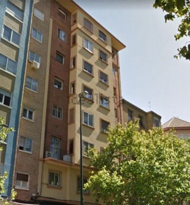 Foto 1 de Venta de piso en calle Juan Pablo Bonet de 3 habitaciones con calefacción y ascensor