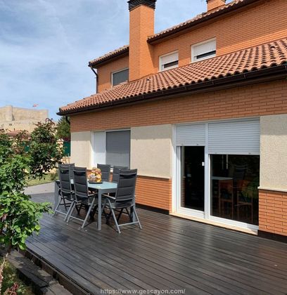 Foto 1 de Casa en venda a Fuentes de Valdepero de 4 habitacions amb garatge i calefacció