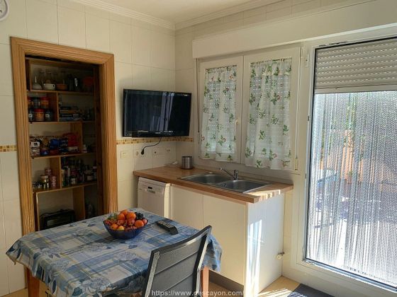 Foto 2 de Venta de casa en Fuentes de Valdepero de 4 habitaciones con garaje y calefacción