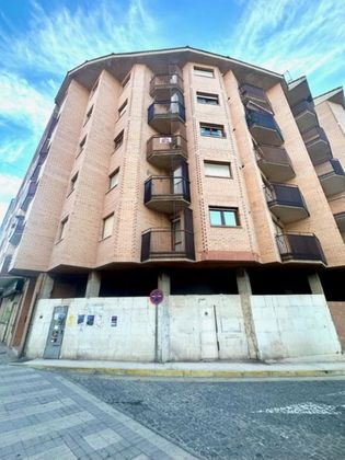 Foto 2 de Ático en venta en calle De Serrablo de 4 habitaciones con terraza y garaje