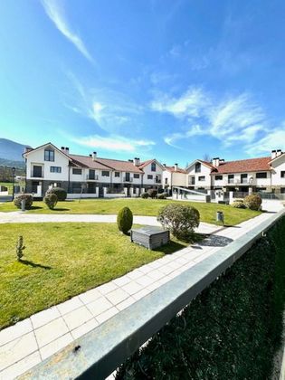 Foto 1 de Casa en venda a calle Pirineos de 5 habitacions amb terrassa i piscina