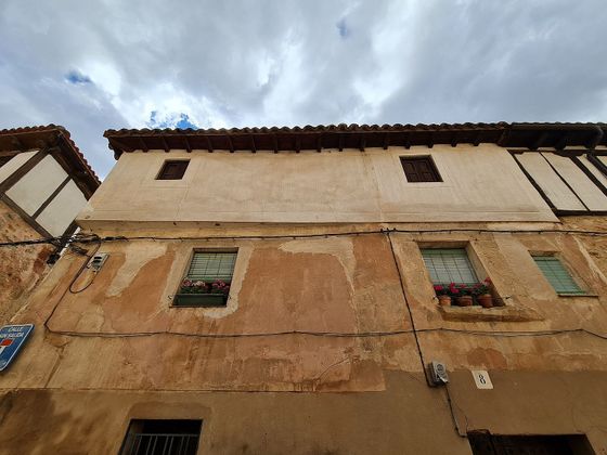 Foto 2 de Casa en venda a Sigüenza de 7 habitacions amb jardí