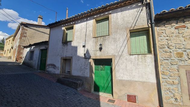 Foto 1 de Casa en venda a Alcolea del Pinar de 3 habitacions amb jardí i calefacció