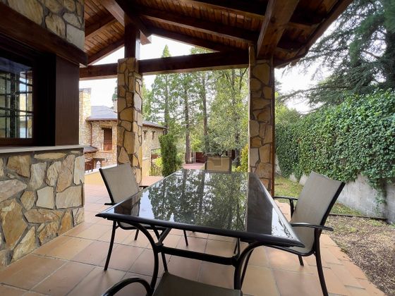 Foto 2 de Xalet en venda a San Rafael de 4 habitacions amb terrassa i piscina