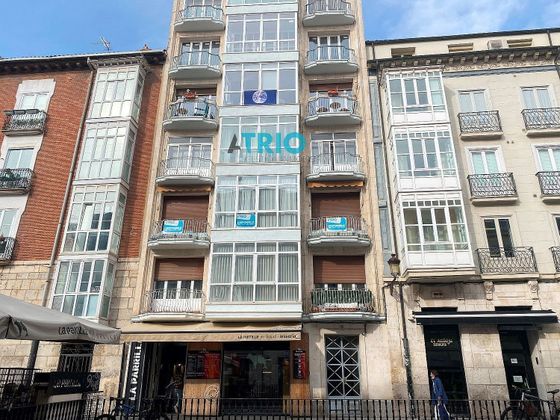 Foto 1 de Pis en venda a Centro - Burgos de 6 habitacions amb terrassa i garatge