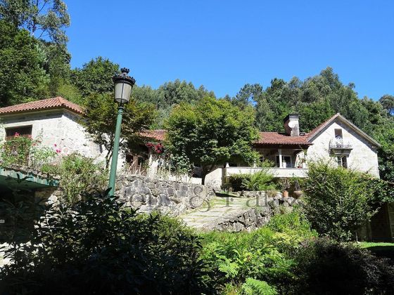 Foto 1 de Casa en venda a Gondomar de 5 habitacions amb terrassa i jardí