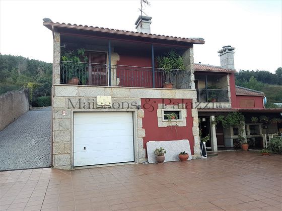 Foto 1 de Venta de chalet en Moaña de 4 habitaciones con terraza y garaje