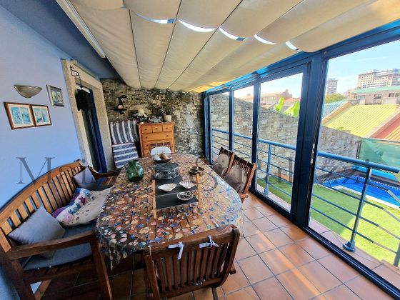 Foto 2 de Casa adosada en venta en Castrelos - Sardoma de 5 habitaciones con terraza y piscina