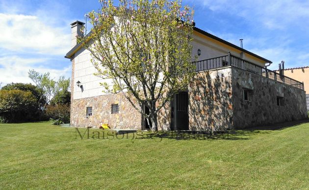 Foto 1 de Xalet en venda a Fornelos de Montes de 2 habitacions amb terrassa i garatge