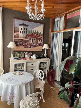 Foto 2 de Pis en venda a Duggi - Rambla - Los Hoteles de 4 habitacions amb terrassa i garatge