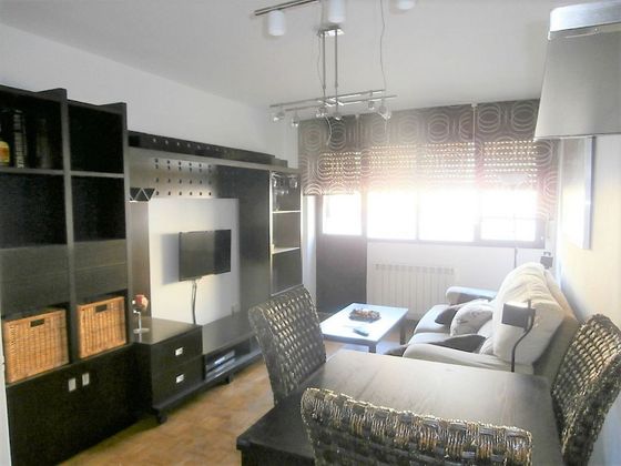 Foto 2 de Venta de piso en Grado de 1 habitación con terraza y muebles
