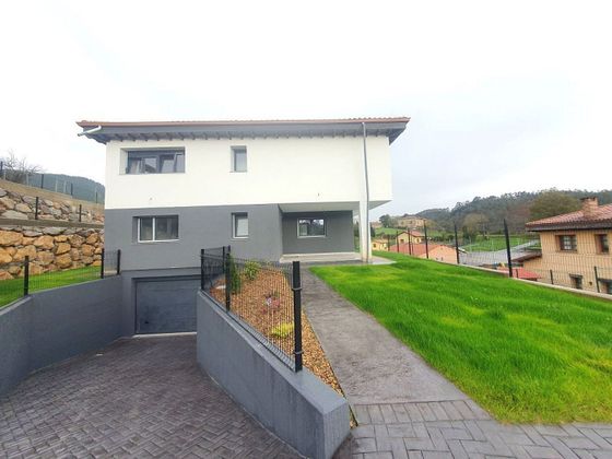 Foto 2 de Xalet en venda a Parroquias de Oviedo de 3 habitacions amb terrassa i piscina