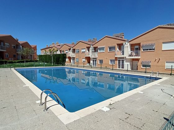 Foto 1 de Casa en venda a María de Huerva de 3 habitacions amb terrassa i piscina