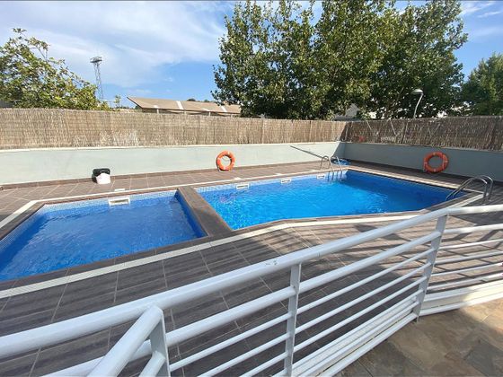 Foto 2 de Dúplex en venda a calle De la Ronda de 3 habitacions amb terrassa i piscina